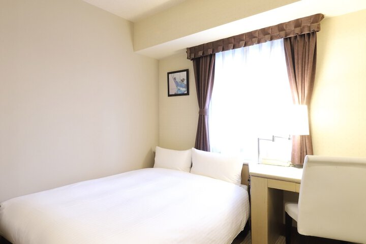 Room 5 of 22