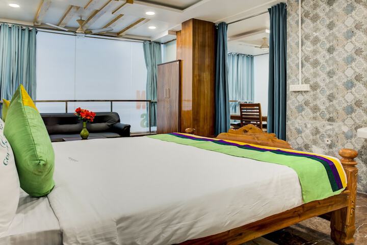 Room 10 of 41