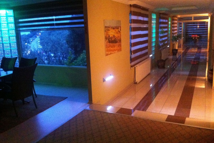 Ballroom/Hall 30 of 46