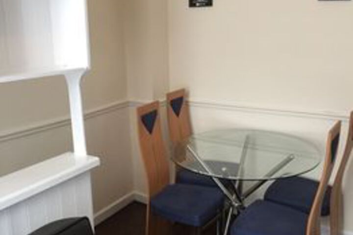Room 12 of 21