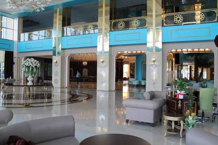 Hotel Interior 4 of 43