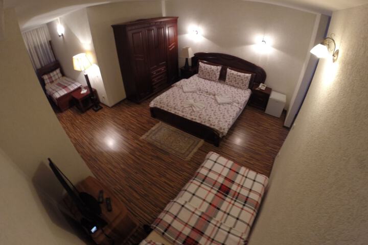 Room 15 of 84