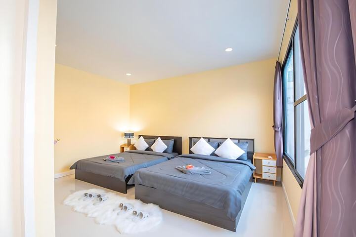 Room 4 of 35