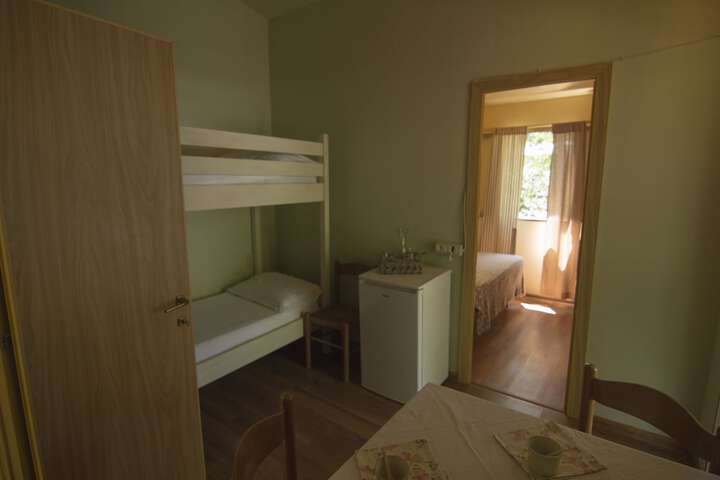Room 19 of 33