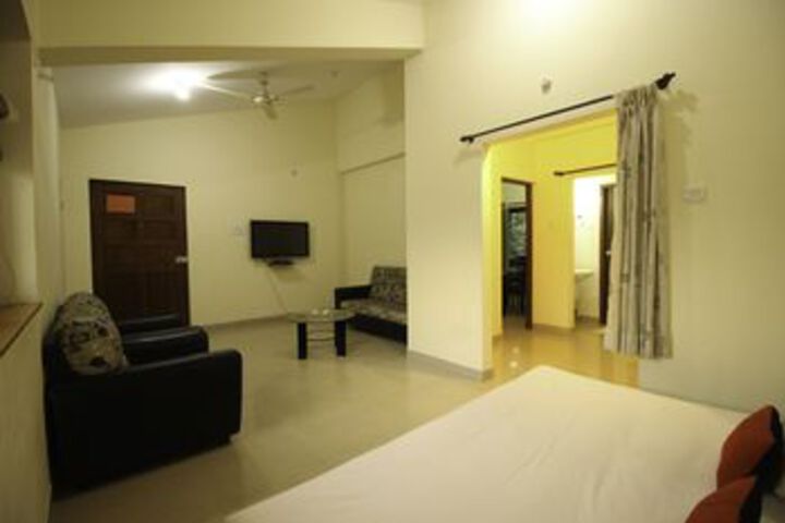 Room 8 of 22