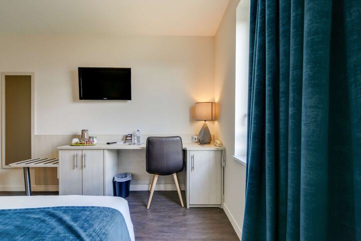 Room 44 of 84