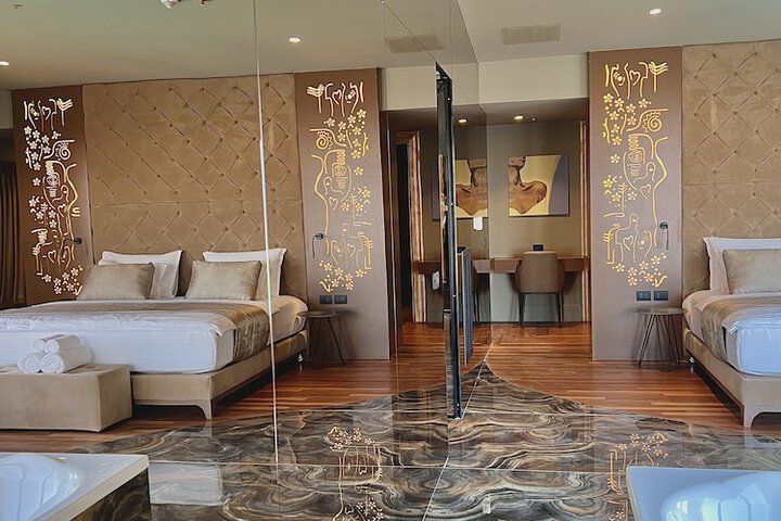 Room 22 of 163
