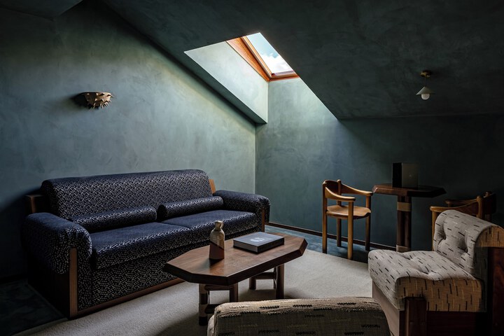 Room 43 of 71