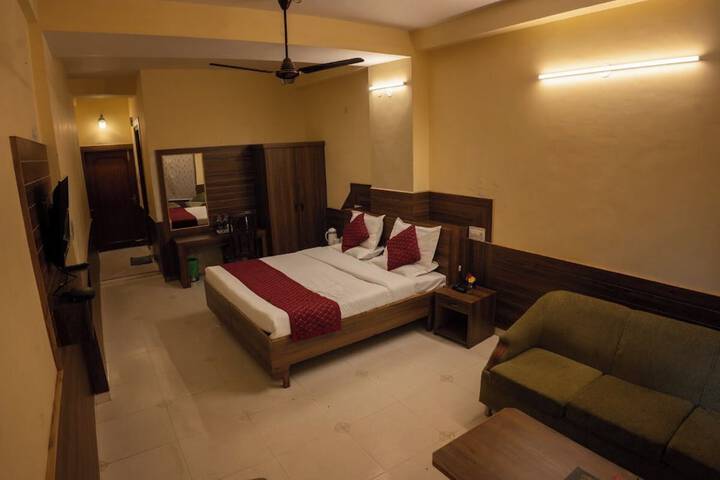 Room 12 of 39