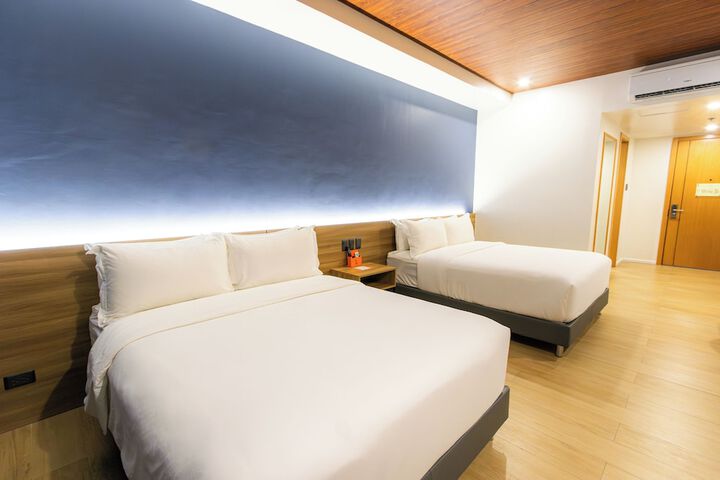 Room 18 of 36