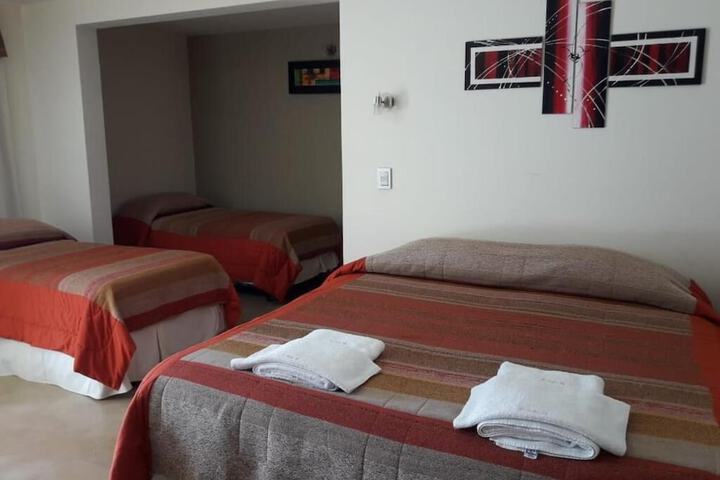 Room 9 of 136