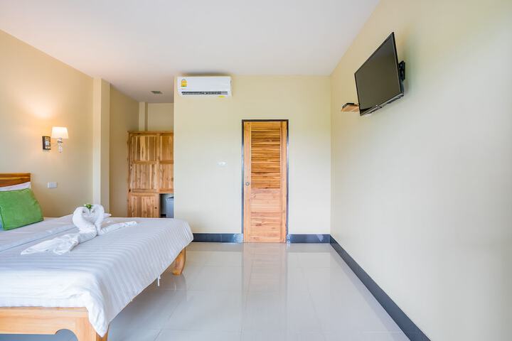 Room 12 of 60