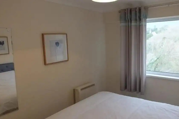 Room 3 of 11