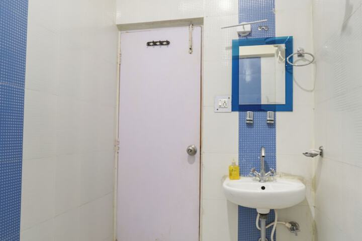 Room 58 of 72