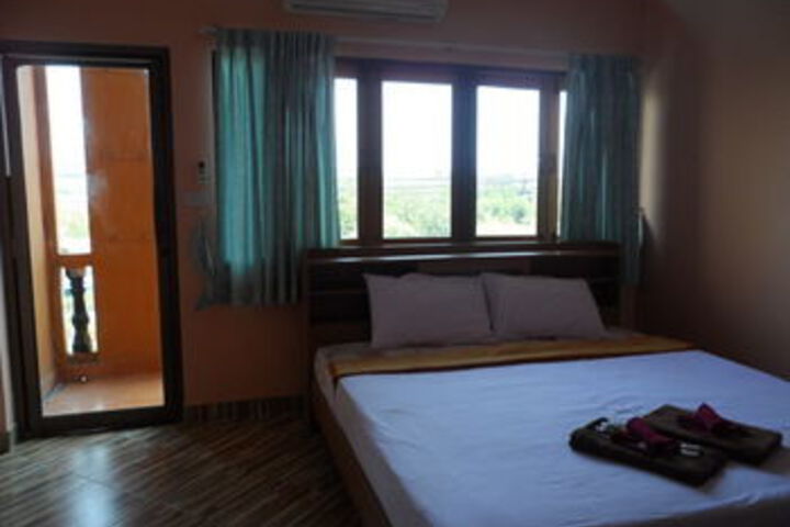 Room 28 of 56