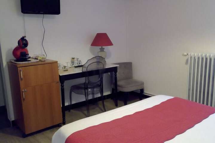 Room 26 of 49