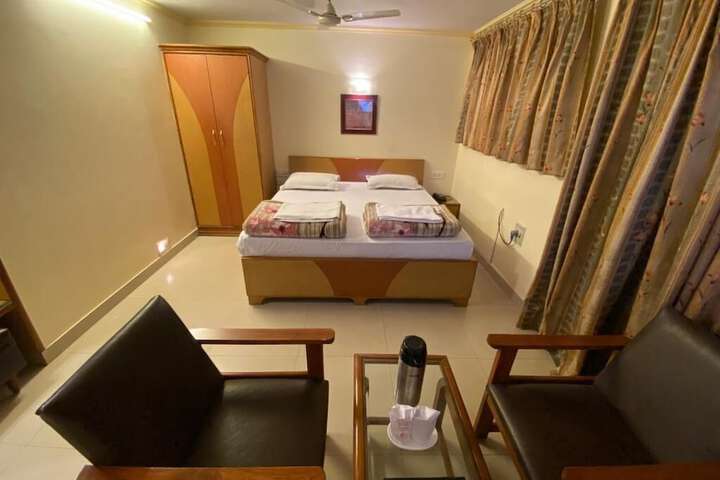 Room 8 of 47