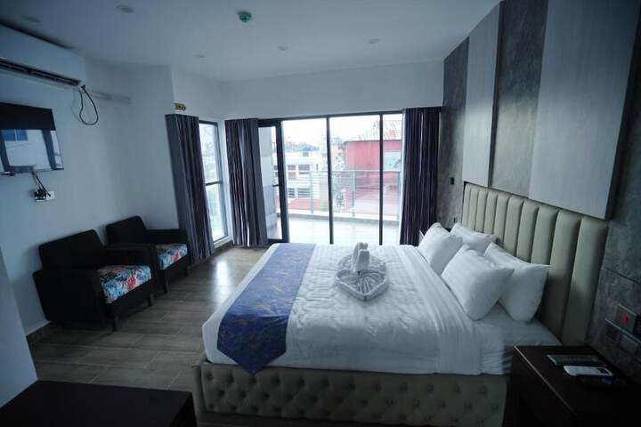 Room 56 of 77