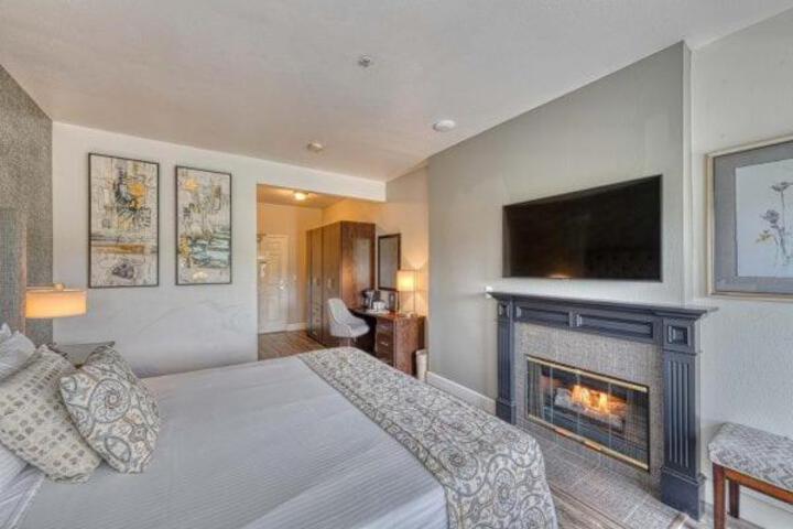 Standard | King Bed (8 of 31)