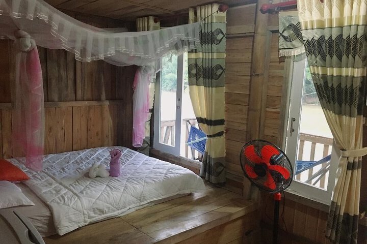Room 7 of 27