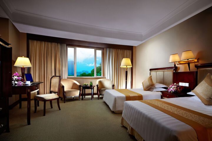 Room 8 of 24