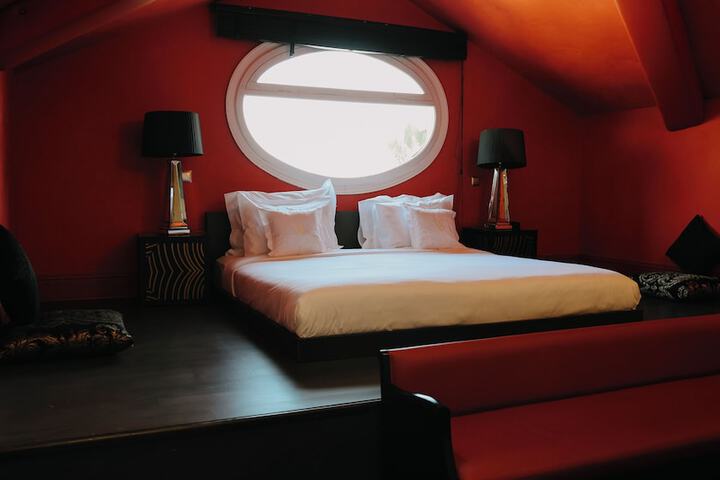 Room 5 of 47