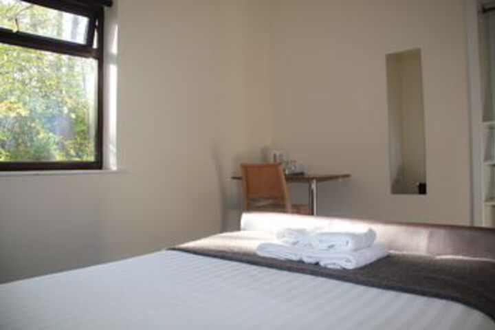 Room 10 of 47
