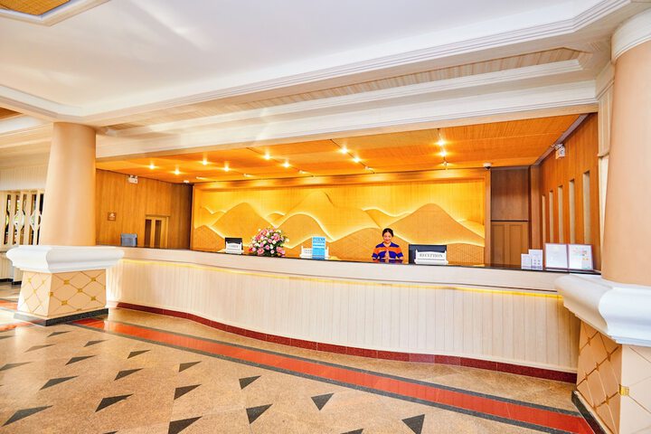 Hotel Interior 4 of 128