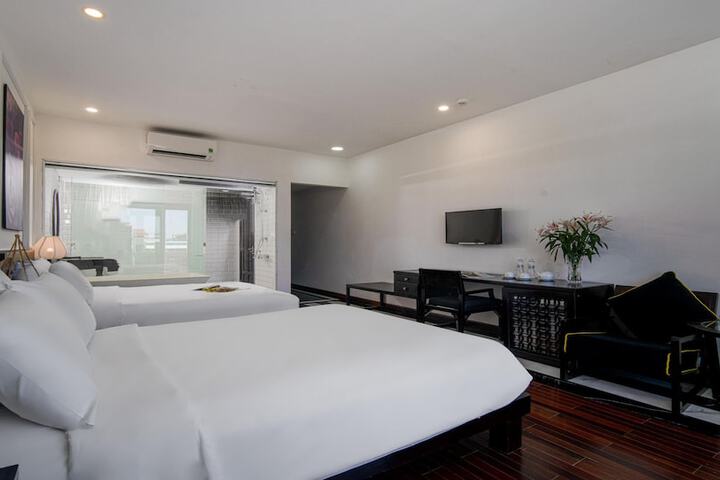 Room 26 of 59