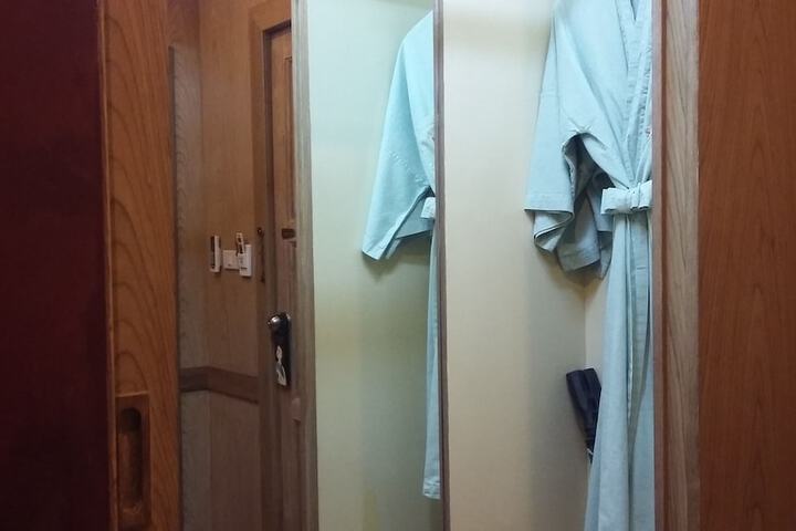 Room 58 of 133