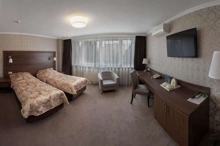 Room 14 of 66