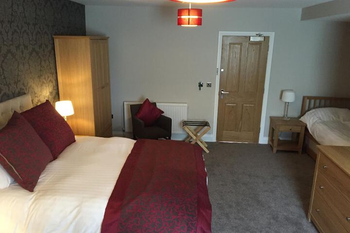 Room 21 of 34