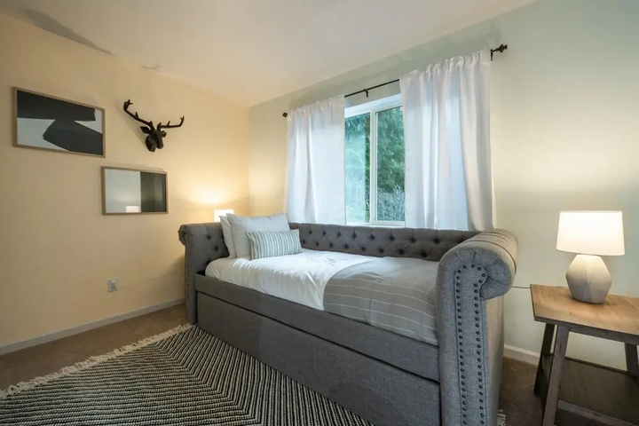 Room 3 of 18