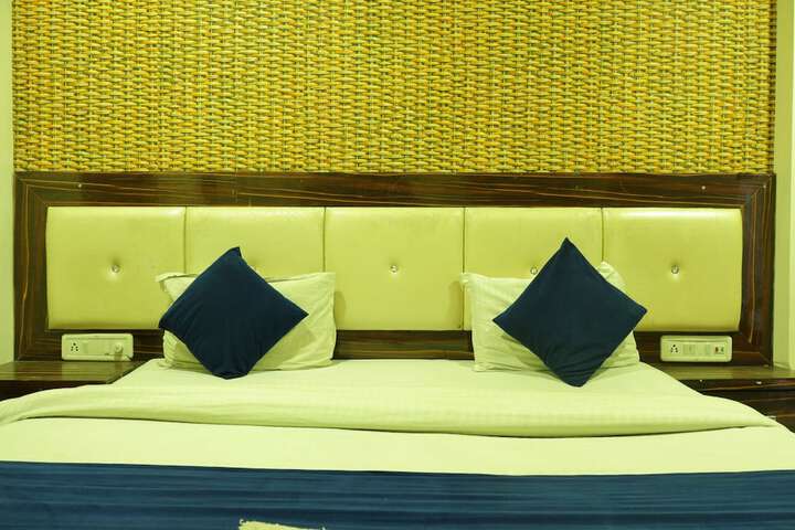Room 16 of 49