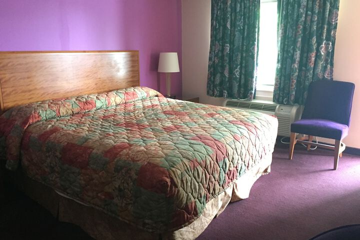 Room 6 of 34