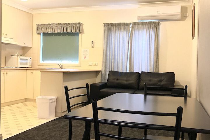 Room 25 of 59
