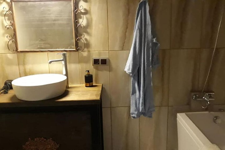 Room 113 of 185