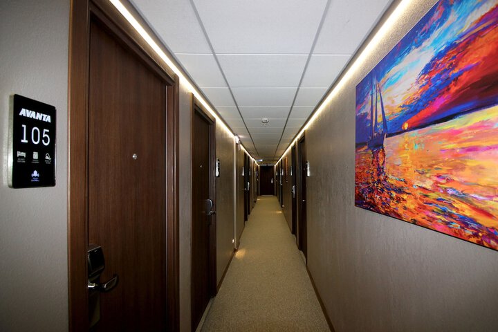 Ballroom/Hall 78 of 82