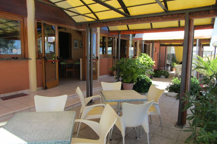 Terrace/Patio 32 of 38