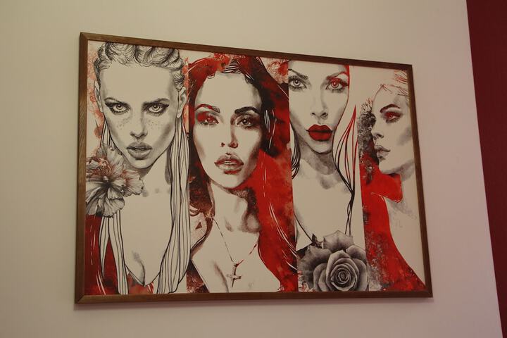 Room 28 of 159
