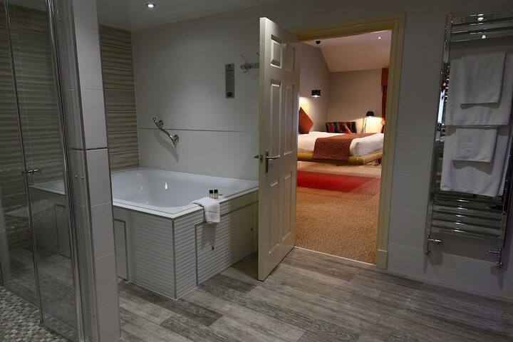 Room 113 of 176