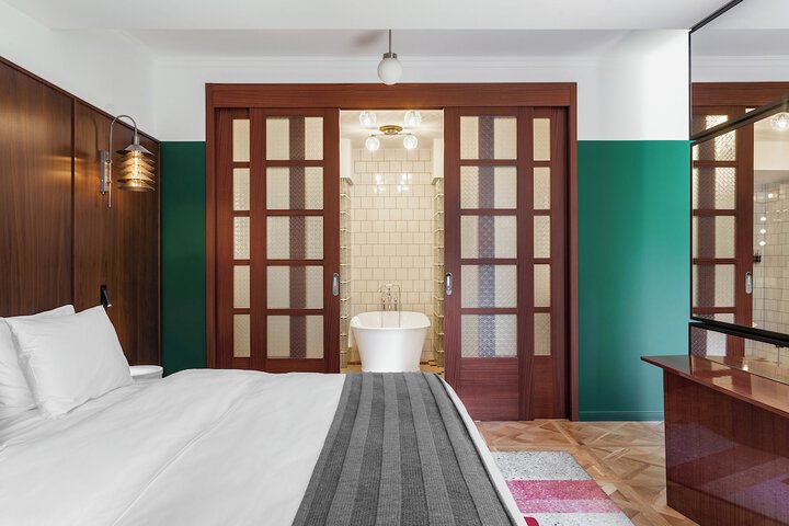 Room 38 of 58