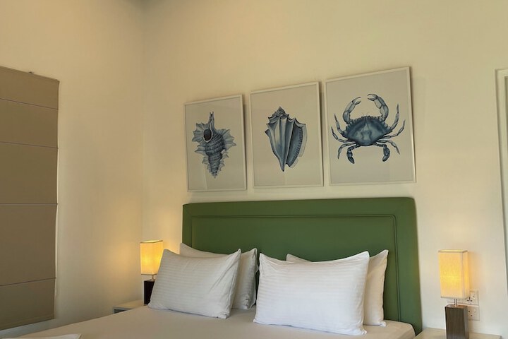 Room 5 of 31