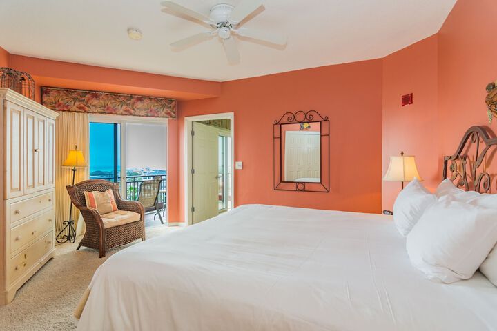 Room 35 of 270