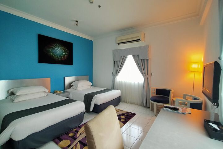 Room 16 of 75