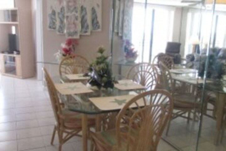 Room 8 of 24