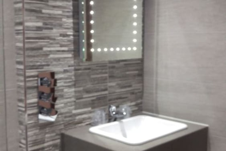Room 33 of 50