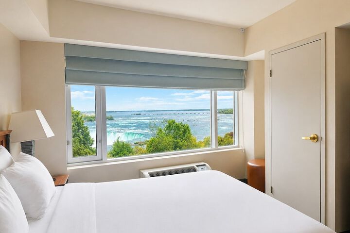 Room 35 of 109