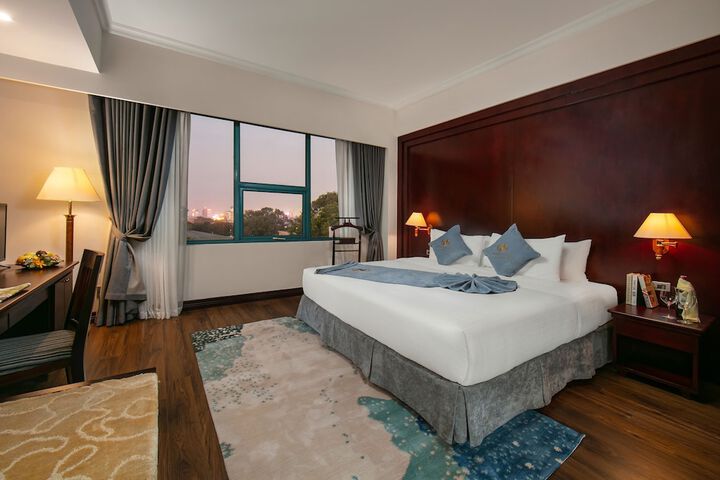 Room 20 of 96