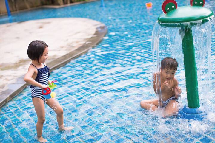 Pool 65 of 145